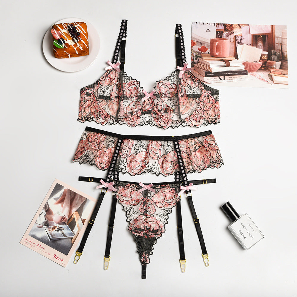 Noura Lingerie Set